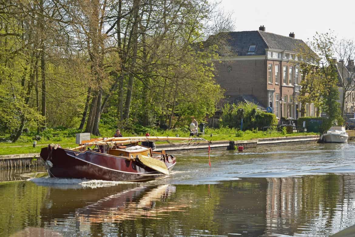 Een sneakpreview: drie geweldige villa’s met boothuis – direct aan de Vecht tussen Amsterdam en Utrecht.